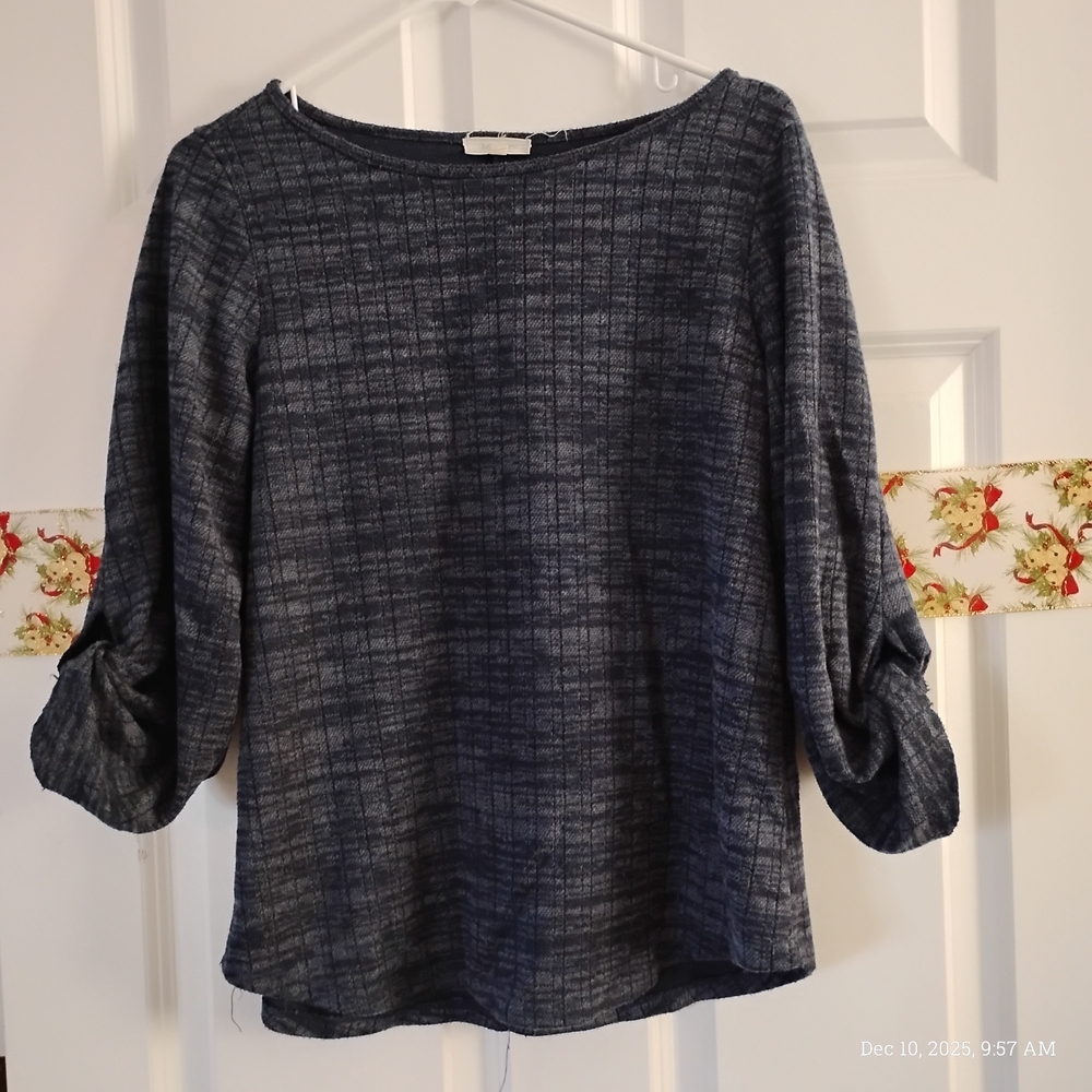 Women's Medium Gray Blue & Navy Heather Top 3/4 Sleeve